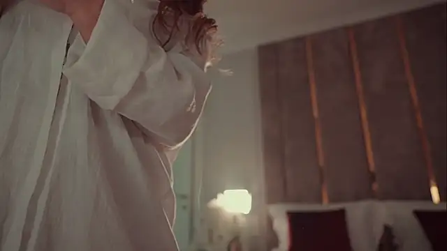 MilaDYstarlight webcam