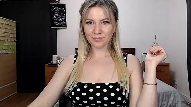 ParadiseAlina webcam