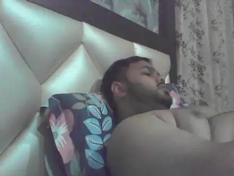 Fatguyfuddilick webcam