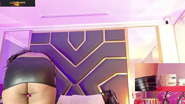 Scarlettt_Ass webcam