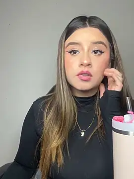 SaraBraun_ live sex cam