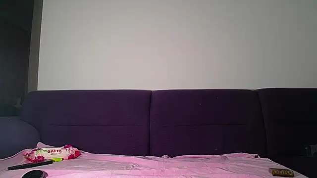Julianna68 webcam