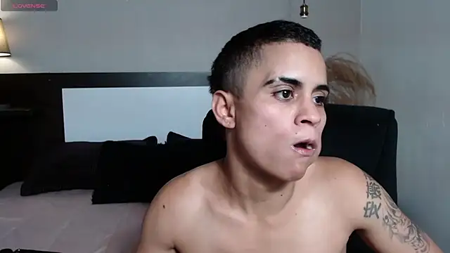 Liiamthompson webcam