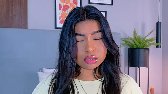 lanarozz - LanaRozz's free webcam - UK Sex Cams