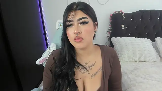 hollycute__ webcam