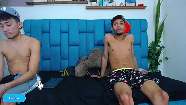 Hot_Boys_Latinos_X webcam