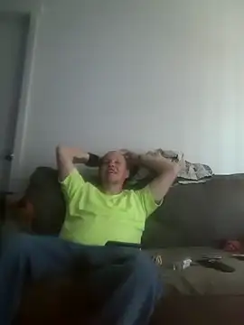 yourMasterisBored webcam