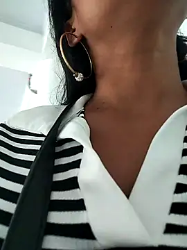 AngelicaStorms webcam