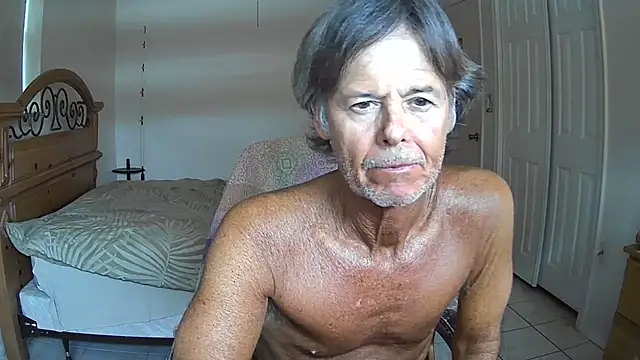 nakeedcowboi65 webcam