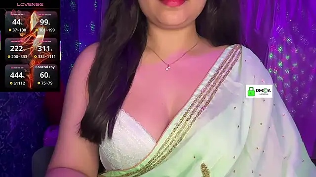 Sizzling__ZAARA webcam