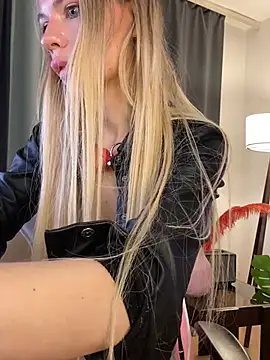 MistressMommyKate webcam