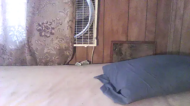 luke_thighwalker2469 webcam