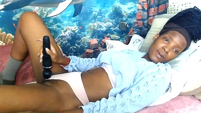 AfricanBarbiee69 webcam