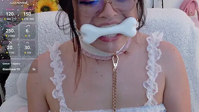 catwhite_ - Catwhite_'s free webcam - UK Sex Cams