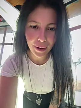 giuliabianchi (F young) - Remove blouse in my window 1 min