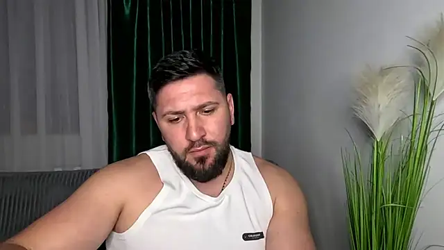 Gold_Alpha_Boy webcam