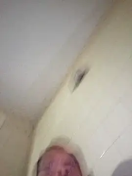 wakahoe live sex cam