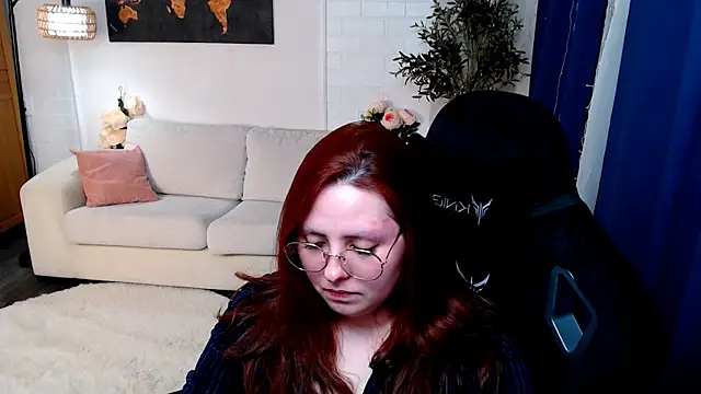 Hennessy_bunny webcam