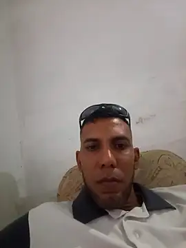 UnreadyChutzpa webcam