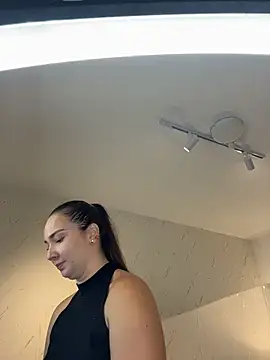 ava_blue (F young) - SQUIRTTT VERY WET