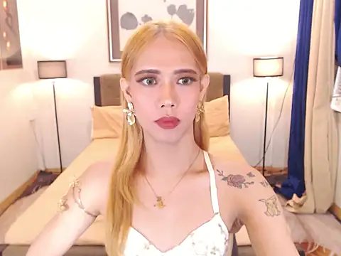 PreciousAmore webcam