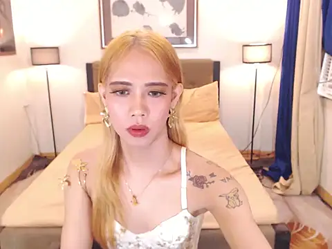 PreciousAmore webcam