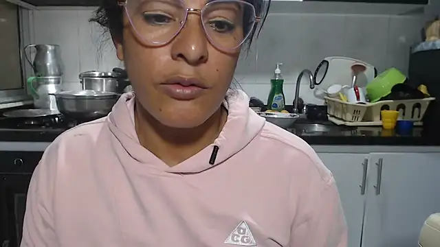 kateleyagrey live sex cam