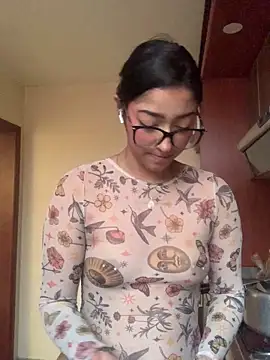 LilithMonette webcam