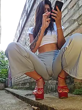 Yuky_ta live sex cam