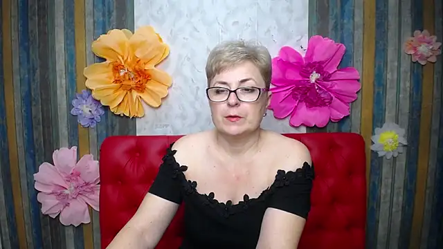 EmiliaGree live sex cam