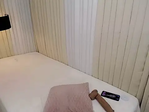 Xhugejerkingtrans webcam