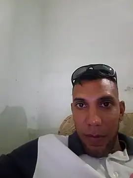 UnreadyChutzpa webcam