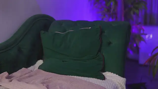 GinaValentinna webcam