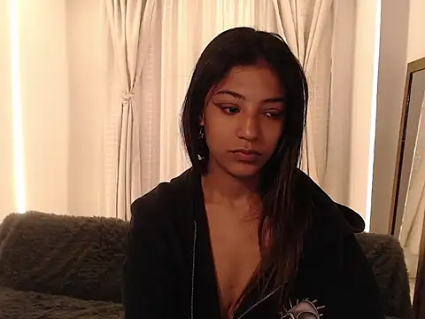 Scarleet_miaa webcam