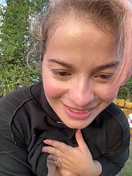 aribeautiful (F young) - Flash pussy