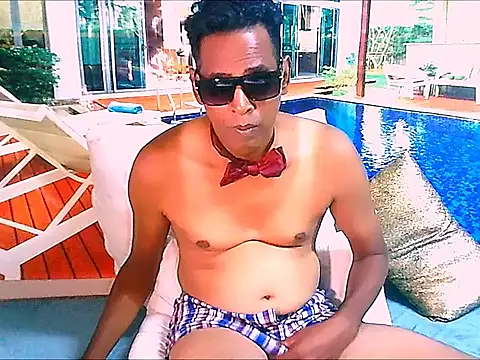 IndianHunk01 webcam