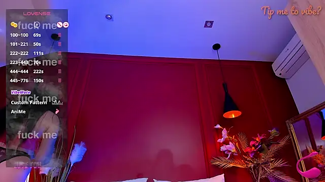 Mayzzie live sex cam