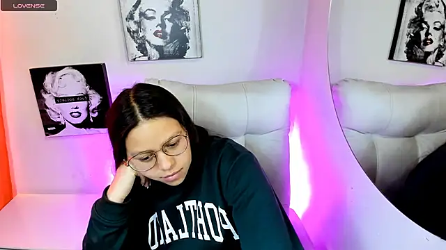 SamanthaRoldaan webcam