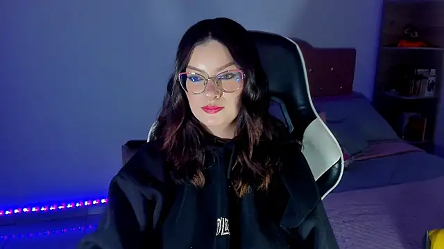 OphelianaRose33 webcam