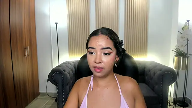 alana_martiins webcam