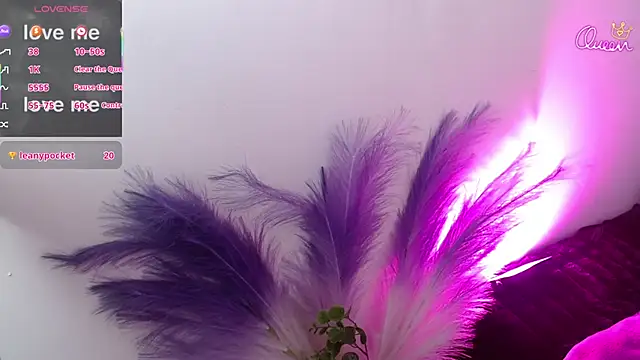 Zoley_eyes888 webcam