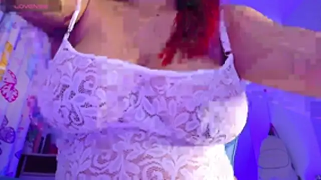 NicolleTaylor webcam