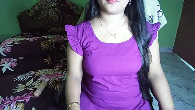 BengaliQueenStar webcam