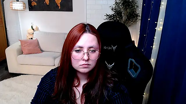 Hennessy_bunny webcam