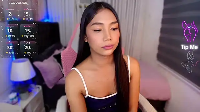 fuckingnaughtyjade live sex cam