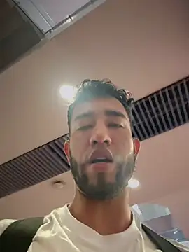 liam_bronw Live Webcam on Stripchat