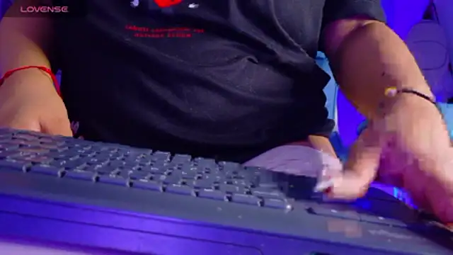 NicolleTaylor webcam