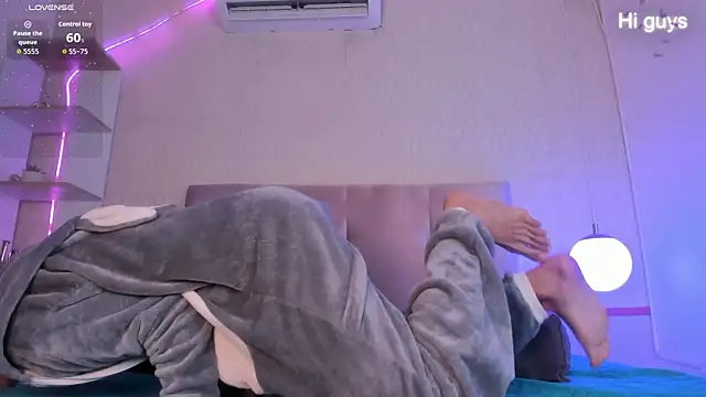 Cheys_Mast live sex cam