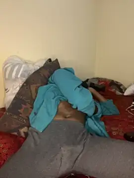 Gifttheskimaskboy014 webcam