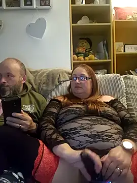 Luscious-LucyXX webcam